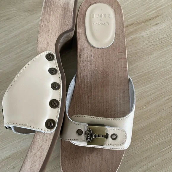 Re/Done Cream Mules with Gold Buckle - Picture 4 of 9